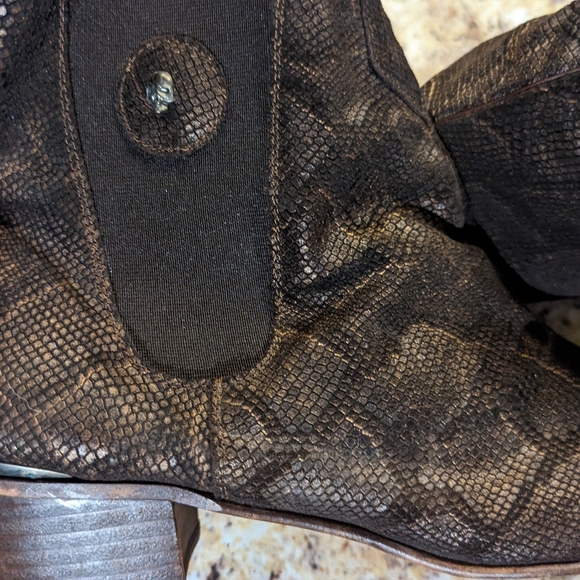 Jeffery West - Picture 3 of 10